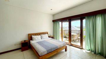 Gambar 2 Beautiful Villa With Large Garden At Berawa Canggu...4km To Berawa Beach  , 2,5km To Finns Beach Club 