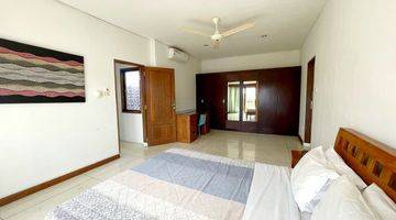 Gambar 4 Beautiful Villa With Large Garden At Berawa Canggu...4km To Berawa Beach  , 2,5km To Finns Beach Club 