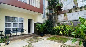 tampak depan rumah disewakan
