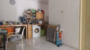 Gambar 5 Dijual Rumah 2 Lantai di Tebet