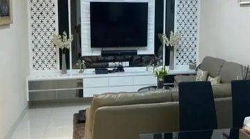 Gambar 3 Rumah 2 Lantai Furnish Istimewa Siap Pakai Di Grand Pakuwon Sby