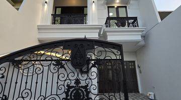 Gambar 1 Rumah New Design Classic Jalan Lebar di Duren Sawit Jakarta Timur