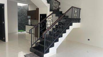 Gambar 4 Rumah Baru Design Classic di Duren Sawit Jakarta Timur