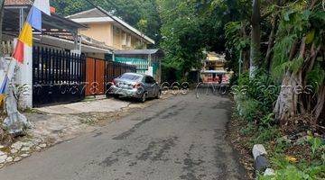 Gambar 3 Rumah Lama Kokoh Sayap Cipaganti, Cihampelas Bandung