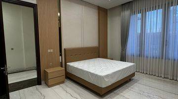 Gambar 1 Rumah Baru Semi Furnished SHM di Pantai Indah Kapuk, Jakarta Utara