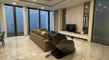 Gambar 1 Rumah Baru Semi Furnished SHM di Pantai Indah Kapuk, Jakarta Utara