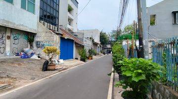 Gambar 1 Langka, Tanah di Tengah Kota Dekat Glodok, Beberapa Langkah Ke Station Mrt, 