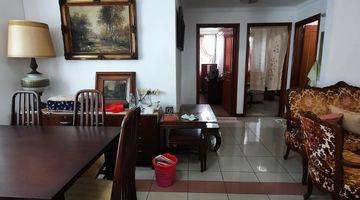 Gambar 1 Apartemen Riverside Muara Karang