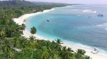 Gambar 1 Front Of Lances Right Prime Mentawai Islands Investment Villa Katiet