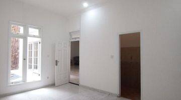 ruang keluarga murah rumah baru  classic luas