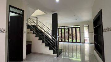 Gambar 1 Rumah Bagus Unfurnished SHM di Singgasana Pradana , Bandung