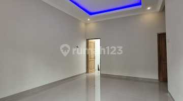 ruang keluarga dijual rumah di jogja, shm,