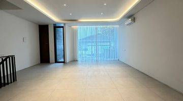 Gambar 2 Brand new townhouse di Kemang, jakarta selatan