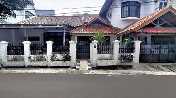 Gambar 1 Vintage House,lokasi Nyaman,strategis,jalan Lebar Shm