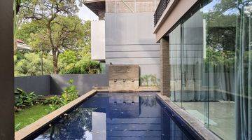 Gambar 1 Rumah Mewah Hoek Furnished Private Pool Pertama Hijau Jarang Ada!