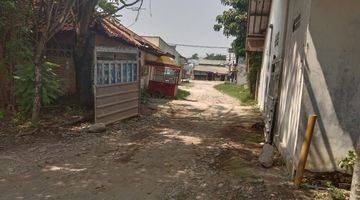 Gambar 1 Dijual Tanah di Jalan Raya Kampung Melayu - Teluk Naga Tangerang.