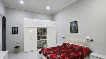 Gambar 5 Dijual Rumah Mewah American Style Classic Siap Huni Graha Family