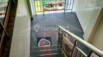 foto lainnya rumah 3 lantai bagus paris