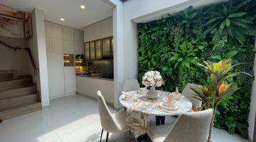 Gambar 5 Rumah 2 Lantai di Viola Residence Summarecon Crown Gading, Bekasi