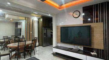 Gambar 3 Dijual cepat !! Rumah 2,5 lantai victory residence selatan row utama full furnish Batam center