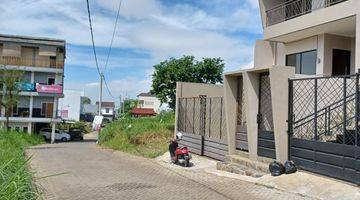 Gambar 4 Di Jual Villa Shm Baru Fasilitas Privat Pool