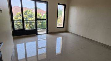 Gambar 5 rumah baru full renov  2lantai Citra Raya