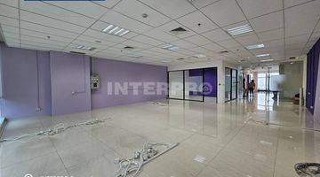 tampak depan sewa kantor puri indah financial