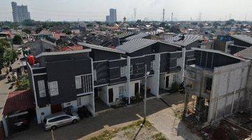 Gambar 4 Cluster rumah townhouse baru, 3 lantai, SHM. Lokasi dii Bintaro Tangerang Selatan perbatasan Jakarta Selatan. Akses mudah ke Jakarta Pusat.. Cuma 8 menit ke Pintu Tol Pondok Aren dan 11 menit ke Stasiun Jurang Mangu Pondok Aren