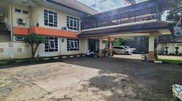 Gambar 2 Rumah Besar , Hotel At Jl Sawo Manila, Jati Padang