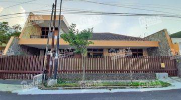 Gambar 1 Rumah 2 Lantai Sudah Renovasi Disewakan di jl Buah-buahan Malang