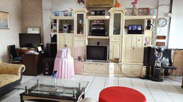 Gambar 3 Rumah Mewah 5 Lantai Unfurnished Komplek Elit Setraduta Bandung