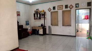 ruang tamu di jual rumah siap huni