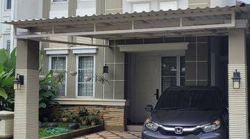 tampak depan rumah 2 lantai  shm rapi