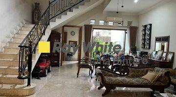 Gambar 3 Dijual rumah dilokasi premium kawasan kebayoran, Jakarta Selatan