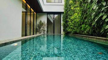 Gambar 4 Rumah 3,5 Lantai + pool di Pondok Indah. Jakarta Selatan