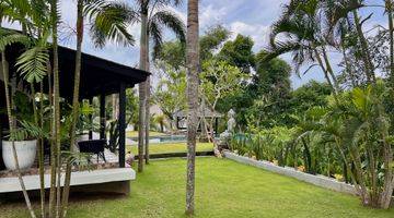 Gambar 1 Discover A Hidden Gem 5 Bedrooms A Colonial modern Tropical Retreat , River View And Junggle Location At Munggu Canggu 