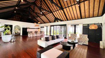 Gambar 2 Discover A Hidden Gem 5 Bedrooms A Colonial modern Tropical Retreat , River View And Junggle Location At Munggu Canggu 