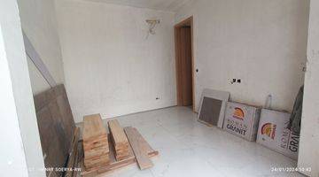 Gambar 2 1651 Dijual Rumah Baru Stamford Raffles Citraland Surabaya Barat 