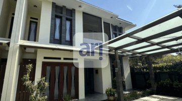 Gambar 2 Rumah Lux Furnished Kolam Renang View Gunung di Ciumbuleuit, Bandung Utara