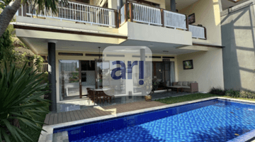 Gambar 1 Rumah Lux Furnished Kolam Renang View Gunung di Ciumbuleuit, Bandung Utara