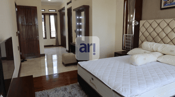 Gambar 4 Rumah Lux Furnished Dengan Kolam Renang di Ciumbuleuit, Bandung Utara