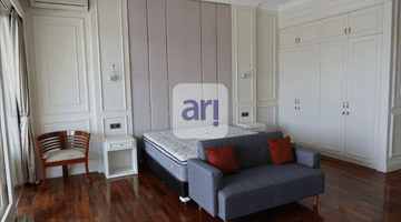 Gambar 5 Rumah 3 Lantai Furnished Kolam Renang di Ciumbuleuit, Bandung Utara