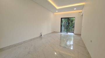 Gambar 5 Rumah Mewah Modern 3 Lantai di Greencove Bsd 