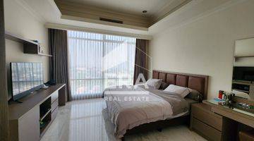 Gambar 1 Botanica Garden Furnished 2 Kamar Hadap Taman Kolam Renang