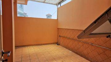 Gambar 3 For Rent Town House Mediteranean Resort Pik