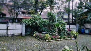 Gambar 2 Rumah Besar Sayap Dago