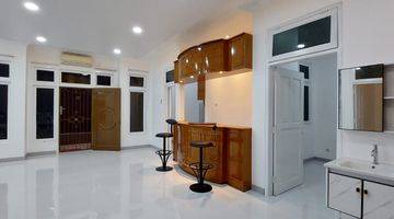 foto lainnya rumah hook clasick modern siap
