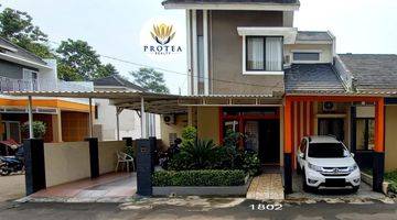 tampak depan dijual rumah siap huni di