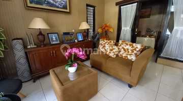 ruang tamu dijual rumah siap huni di