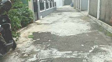 Gambar 5 Rumah Bagus  2 Lantai Ciganjur Dalam Komplek 